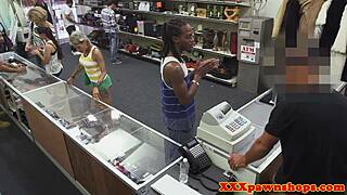 Girlfriend pussypounded for pawnshop credit