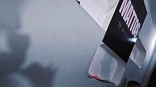 aula de carnaval com nicoly mattos quem chupa melhor ganha garganta profunda com direito leitinho na boca