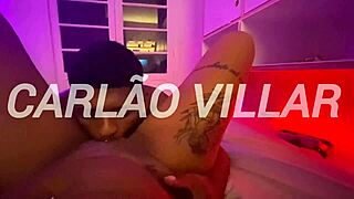 Novinha gozando levando linguada na buceta