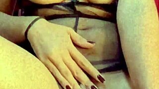 huge cock inside her makes her squirt passionately