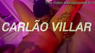 Novinha gozando levando linguada na buceta