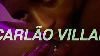 Novinha gozando levando linguada na buceta