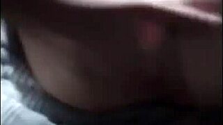 Ki-sim fucks naked on street