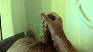 masturbation at the shower, amateurs bathing homemade