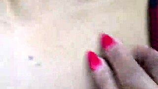 Amateur Babe Enjoys Outdoor Sex