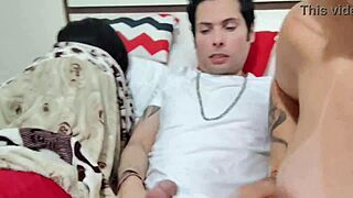 fiz minha amiga de corna eu trepei com marido enquanto ela dormia