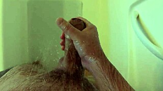 masturbation at the shower, amateurs bathing homemade
