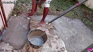 Milf Pays Handyman With Anal And Squirting