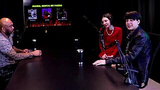 Se exibiu de lingerie depois de responder em quem mama senta e passa - yastrixx watch on sheer red