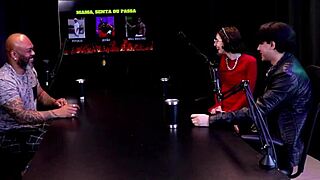 Se exibiu de lingerie depois de responder em quem mama senta e passa - yastrixx watch on sheer red