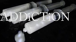 Catwoman Teases In Cosplay Scene