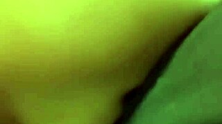 Masajista se pone muy caliente cuando ve enorme culo y dejo que me lo folle