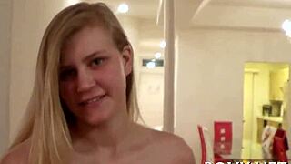 Roxy Lovette Screams in Pov Fucking