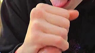 i smoked and gave a sloppy blowjob swallowin cum