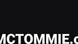 fucking a HOT TEEN 18+ in the BATHROOM - amateur SEX TAPE