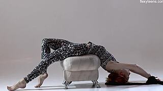 Russian Hot Hairy Gymnast Rita Mochalkina Spreads Pussy