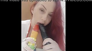 Vestida De Enfermeira Ela Chupa E Senta No Consolo Realizando Fetiche - Completo No Red.