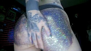 Big Butt Oil Massage With Glitters