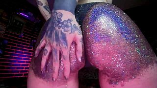 Big Butt Oil Massage With Glitters