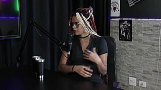 falou sobre mulheres peludas recebeu mensagens tem os ataques na internet - naomi campos sheer red