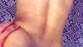 Morena Cacheada Dando O Cuzinho