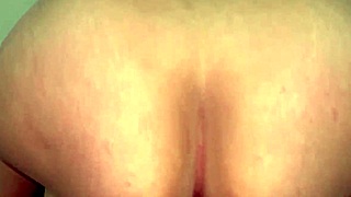 mira cómo está culona me da unos ricos sentones hasta me hace venir