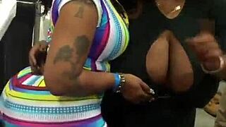 Big boobs exposed candidly!