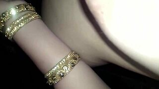 Desi girlfriend nai nawali dulhan ne shadi ke first night hi apne ex boyfriend ke sath chudai sex keya!