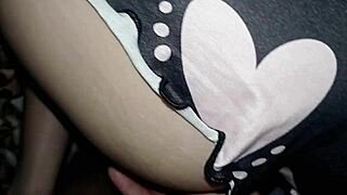 Hey, this pervert hijastra gets cumshot on her ass