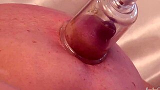 Let's boldly play with sucking cups on mature big tits