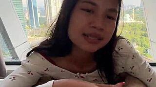 Baise une asiatique de 18 ans dans un hotel de luxe