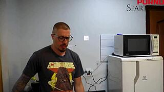 Vitoria X Alexa: Rough Riding And Screaming Passion Unleashed