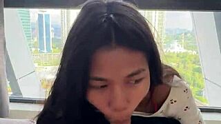 Baise une asiatique de 18 ans dans un hotel de luxe