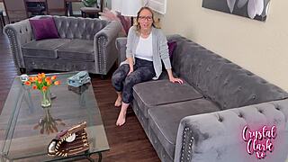 hey, that hot mom really motivates me to play better