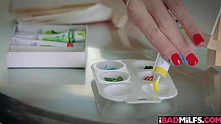 Silvia Saige heats up her cunt!