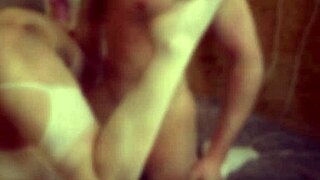 Bodybuilder receives sperm portion in upside down pose