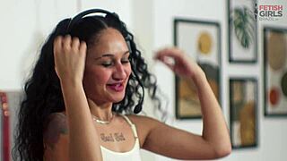 Brazilian Sugarbaby Begs Sugardaddy For Cash, Flashes Pussy And Toys Herself On Video Call