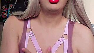 In this story, rica transexual rosadita hermosa explores her crossdressing side.