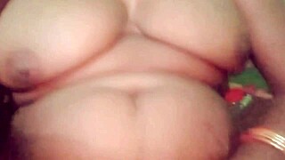 Indian desibhabhi having sex at home alone