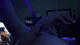 Nikki lixxx twerks & squirts in yoga pants