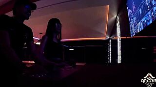 Winning game leads to fucking hot gamer Luna