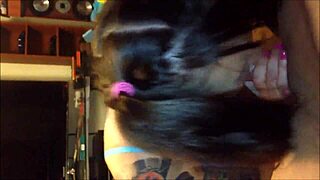 Beautiful Blue-Eyed Teen Feels Passion During Amateur Blowjob