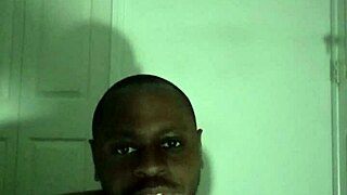 blogger invites you to try her exercise routine privately