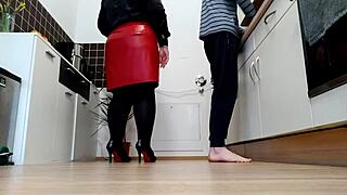 Sexy ass of curvy mother-in-law in pantyhose is completely covered with my fresh sperm