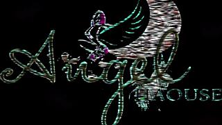 Dana barzagli y luna siendo espiadas por un compa�ero de cuarto