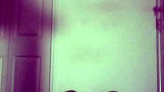 blogger invites you to try her exercise routine privately