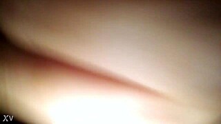 i got this video of someone gettin' wet and masturbatin'