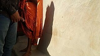 18 sal ki badi gand wali sauteli bahan ki chudai