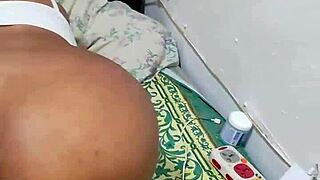 mi puta sumisa me complace con un anal bien apretado