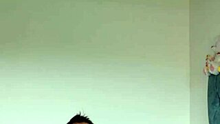 chorros de leche squirt chica sexy masturbandose